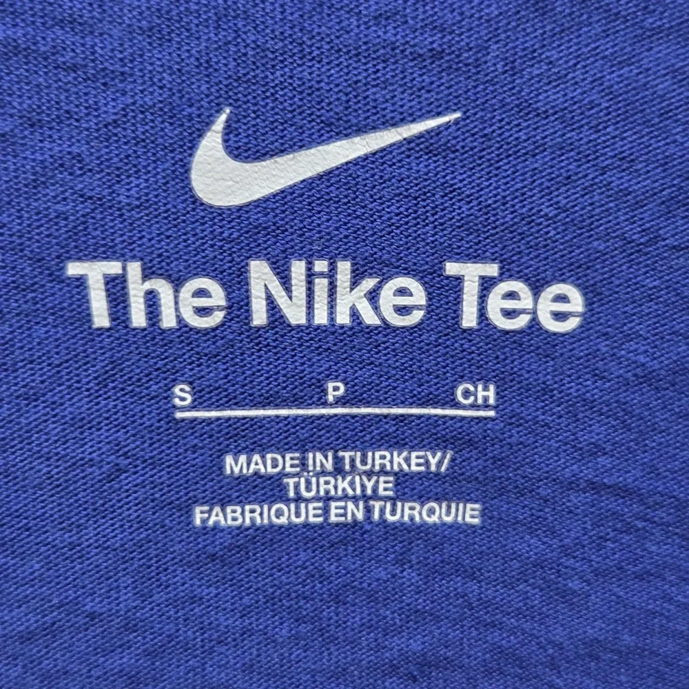 FC Barcelona Shirt Mens Small Blue Soccer Nike Tee FCB Graphic